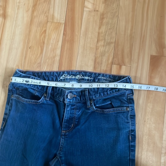 EUC Eddie Bauer women’s jeans P8 - Picture 5 of 6